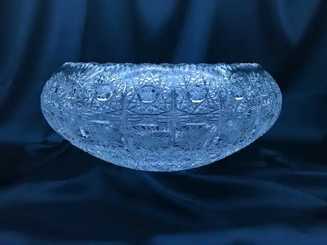 Geschliffene Kristallschale 25 cm