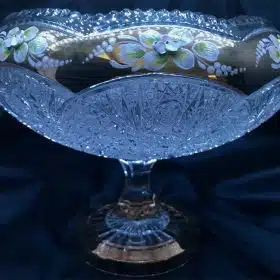 Kristallgeschliffene Schale auf Sockel, handbemalt, 28 cm