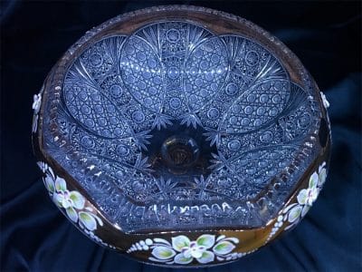 Krištálová brúsená miska na podstavci ručná maľba 28 cm
