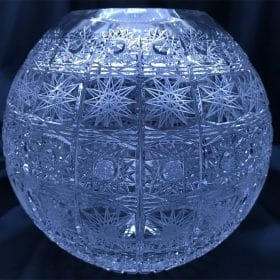 Geschliffene Kristallvase 18 cm