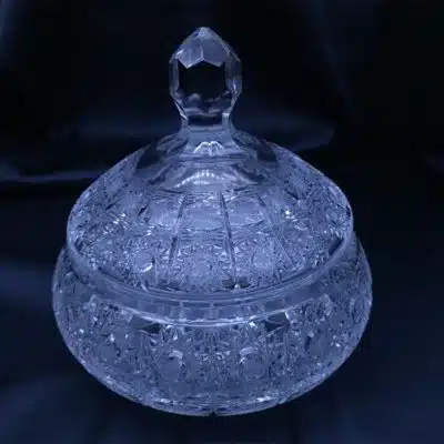 Krištálová brúsená dóza 16 cm s viečkom