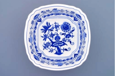 Cibulák – Misa šalátová 4-hranná 21 cm – originálny cibuľový porcelán 1. akosť