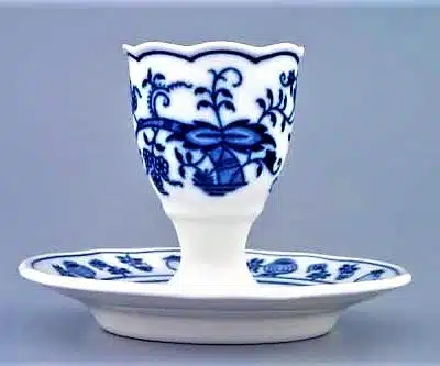 Zwiebelmuster - Eierbecher mit Sockel 7,5 cm - Original Zwiebelmuster-Porzellan, 1. Wahl