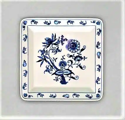 Zwiebelmuster - Flacher 4-seitiger Teller 27 cm - Original Zwiebelmuster, 1. Wahl