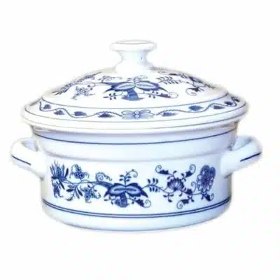 Zwiebelmustern - Backtopf mit Deckel und Griffen - OriginalZwiebelmustern von Dubí, erste Qualität