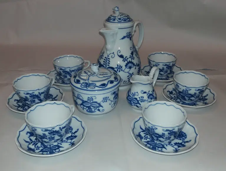 Zwiebelmuster - Kaffeeservice 0,08 l - Original Zwiebelmuster Porzellan 1. Wahl