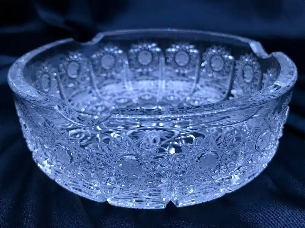 Aschenbecher mit Kristallschliff, 12 cm