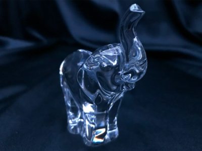 Kristallgeschliffener dekorativer Elefant 8 cm