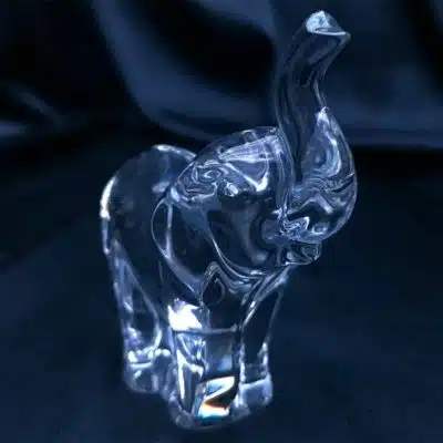 Kristallgeschliffener dekorativer Elefant 8 cm