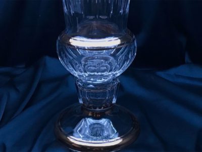 Geschliffene Kristallvase 37 cm, verziert mit Gold – Bild 2