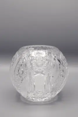Kristallgeschliffene Kugelvase ÚSVIT 14 cm