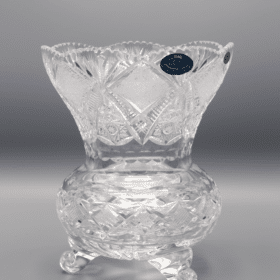 Geschliffene Kristallvase auf Beinen ÚSVIT 20 cm