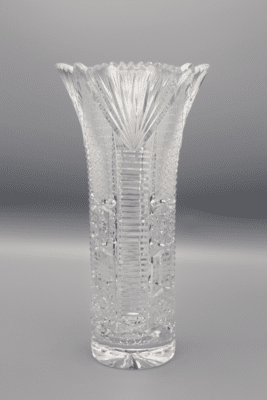Geschliffene Kristallvase ÚSVIT 23,5 cm