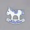 Cibulák – Vianočná ozdoba – húpací koník 8,9 cm – originál cibuľový porcelán 1. akosť