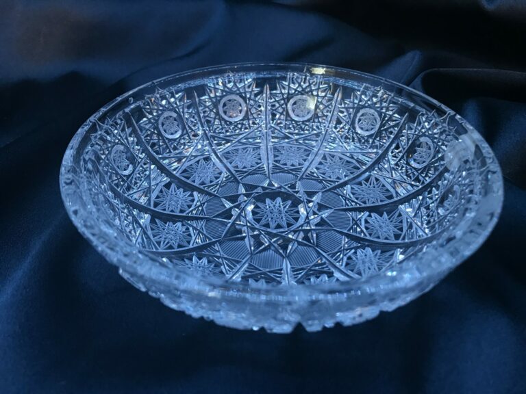 Geschliffene Kristallschale 12 cm