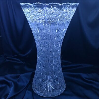 Geschliffene Kristallvase 30 cm