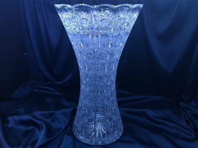 Geschliffene Kristallvase 35 cm