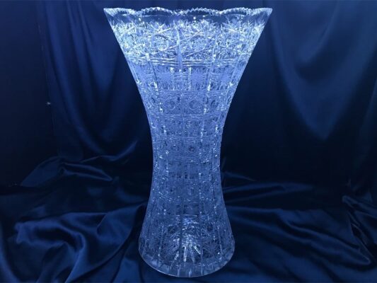 Geschliffene Kristallvase 35 cm