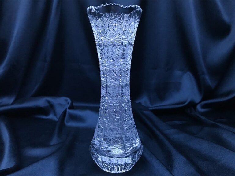 Geschliffene Kristallvase 15 cm